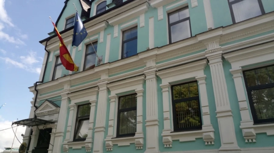 Посольства Испании и Италии приостановили работу в Киеве из-за риска авиаударов