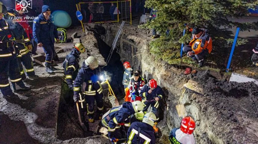 У Харкові в результаті зсуву грунту загинули дві людини