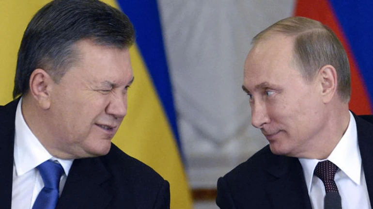 Україна перемогла РФ у справі про борг Януковича, але є нюанс. Що означає рішення Англійського суду?