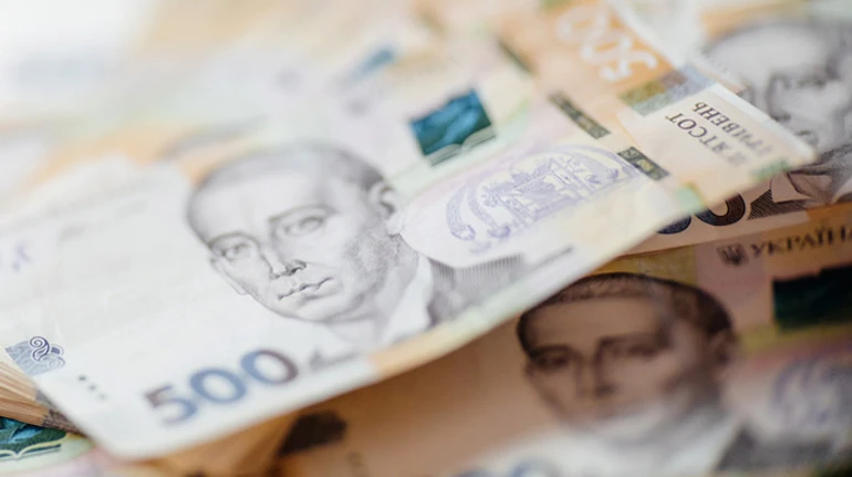 Уряд хоче, щоб НБУ друкував ще більше грошей та ще і щороку. Чим це загрожує?