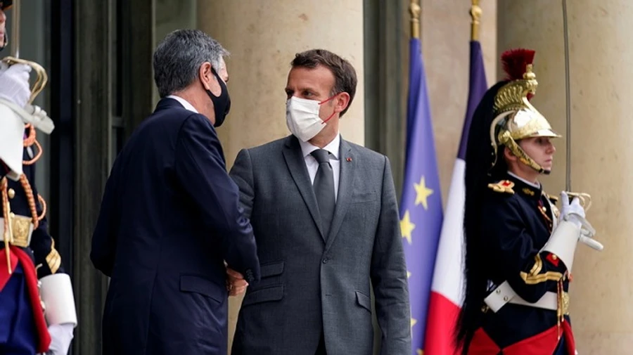 Блинкен и Макрон обсудили противодействие агрессивному безответственному поведению России