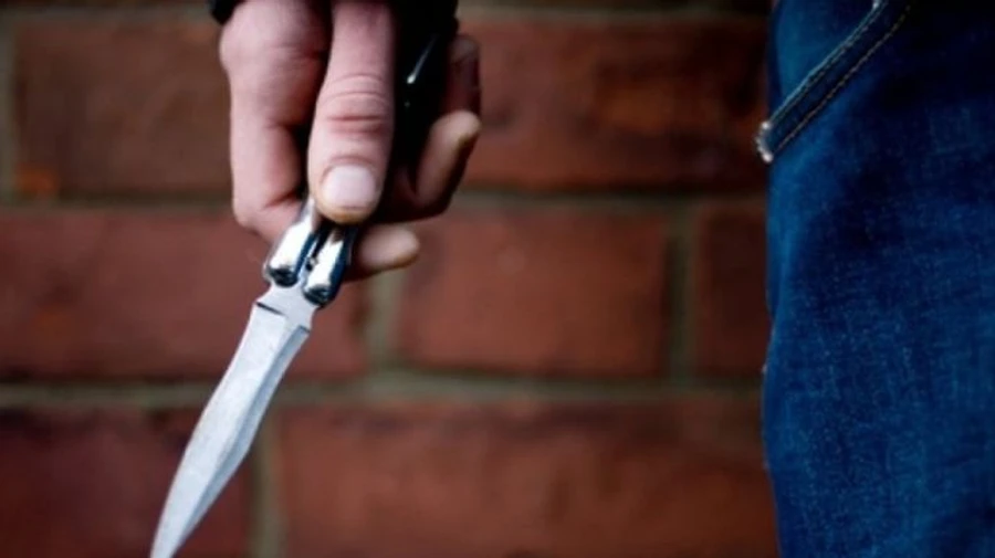 На працівника консульства України в Санкт-Петербурзі напав росіянин з ножем