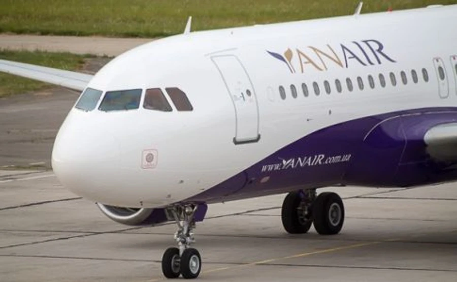 В Борисполе терминал блокировали возмущенные пассажиры