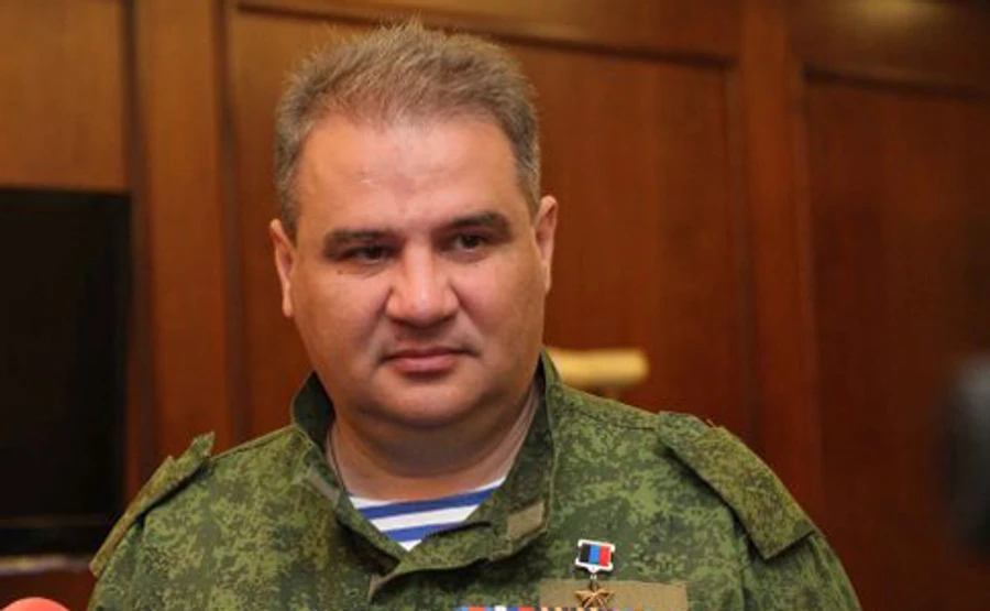 Правая рука Захарченко бежал в Россию