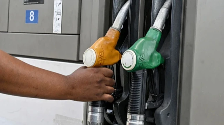 Теневой рынок топлива: в прошлом году налоговая прекратила действие 886 лицензий