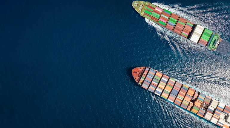 Китай призвал Иран обеспечить свободу прохождения Ормузского пролива