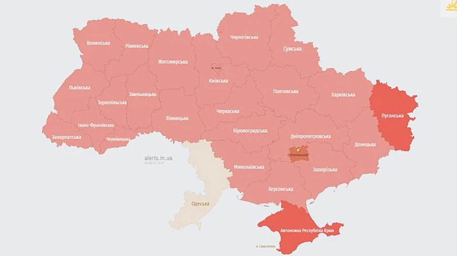 По всій Україні оголошували тривогу через ракети
