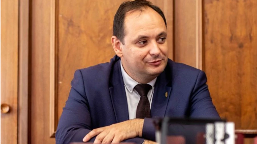 Ivano-Frankivs Mayor urges residents to leave the city on 9 May due to possible attacks
