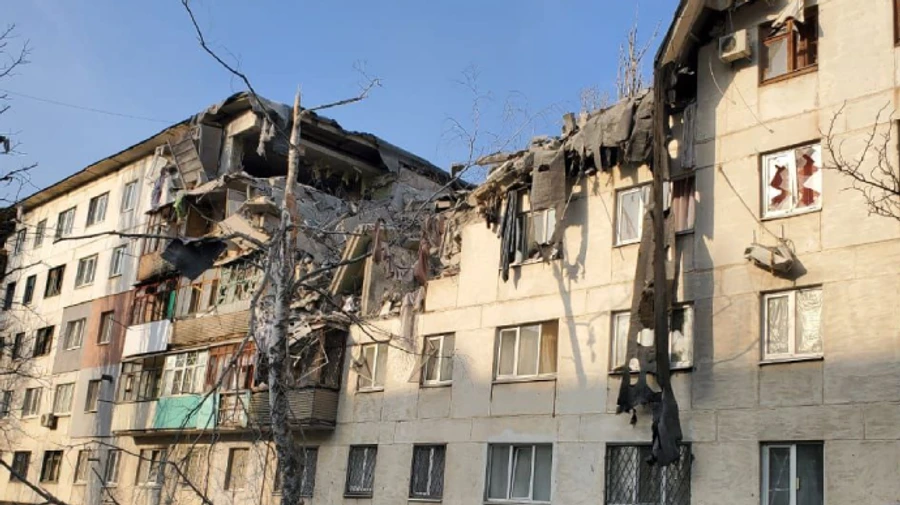 Shelling of Lysychansk: one dead found under rubble, rescue operation ongoing