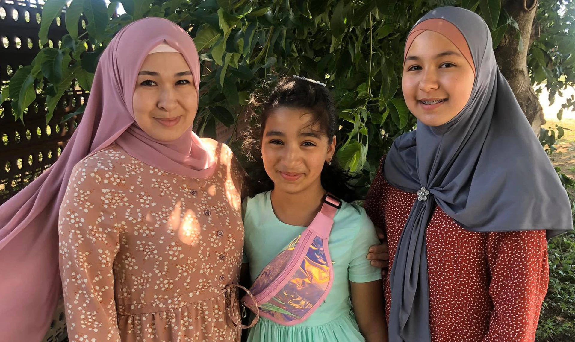 5-летний сын одевается, как сотрудники ФСБ, берет пистолеты и кричит: Все на пол, телефоны на стол! Жены политузников рассказывают о детстве в Крыму