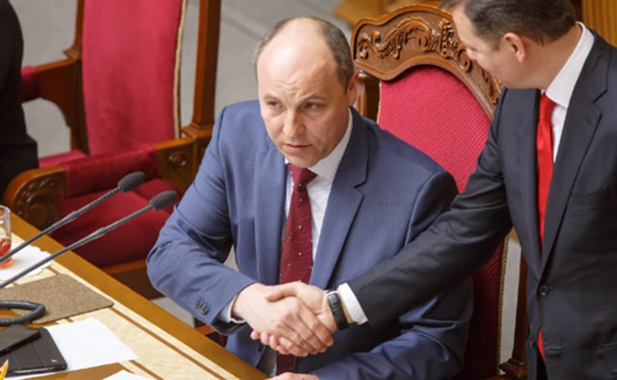 Парубій заробив 20 тисяч, Геращенко – 26 тисяч, у 7 депутатів зарплата ще більша