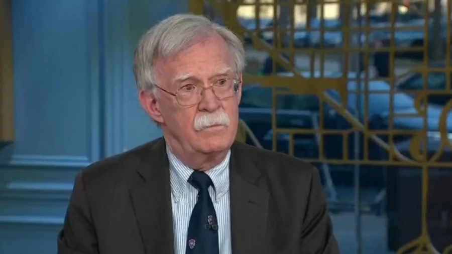 Ексрадник Трампа вважає, що той фактично здався Путіну