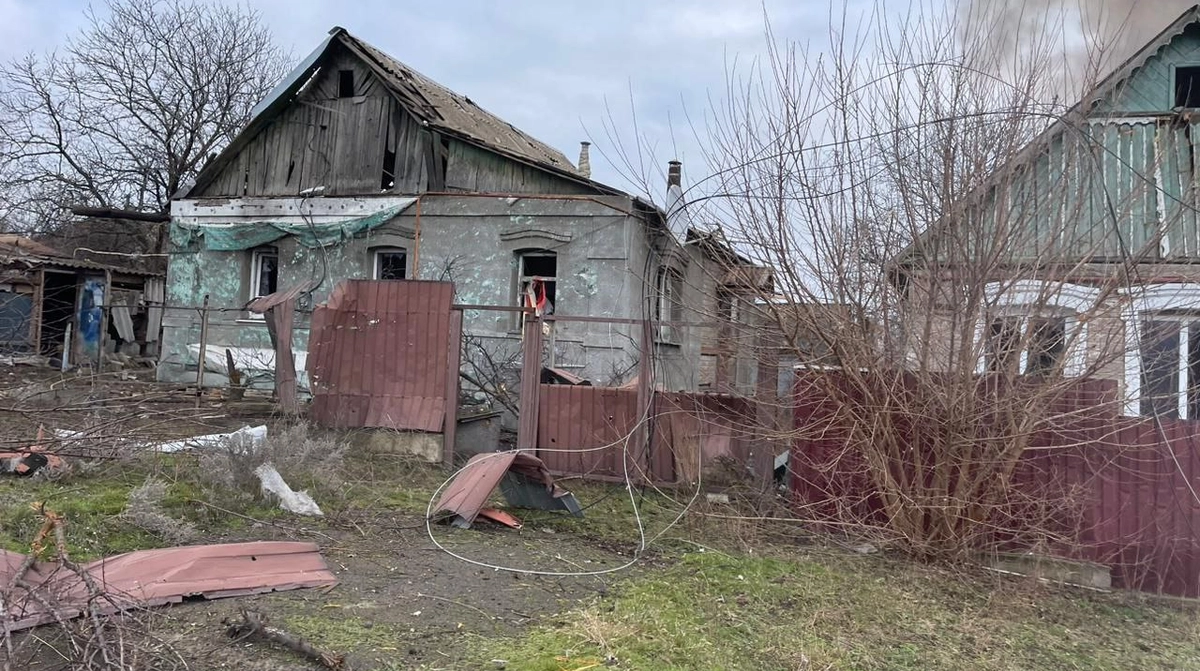 Russian attacks kill civilian and injure 11 in Donetsk and Kherson oblasts
