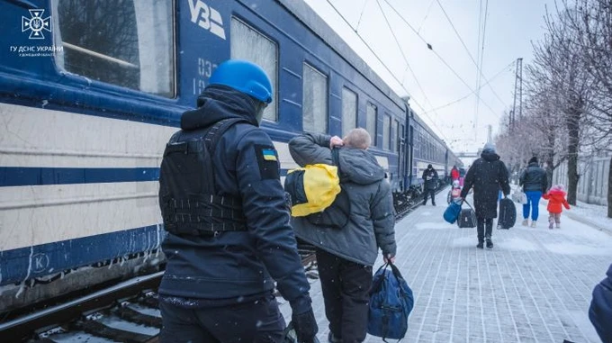 Из Донетчины за сутки эвакуировали 43 человека, в том числе четверо детей