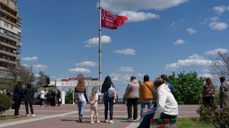 Окупанти ставлять на номери авто імперські символи в захопленому Мелітополі