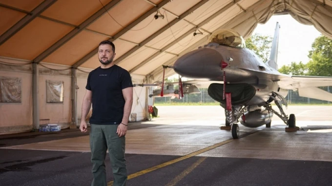 Zelenskyy: Ukraine does not have enough F-16 fighter jets to ensure air security