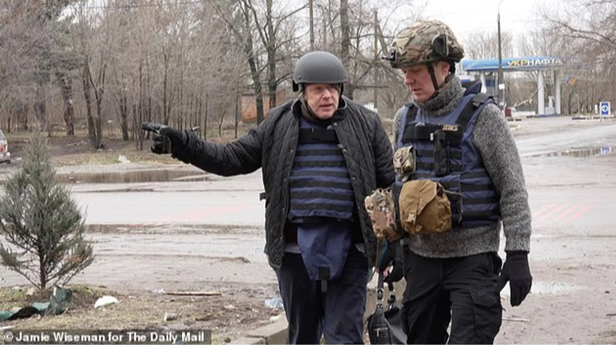 Former UK PM Boris Johnson writes report after visiting positions in Ukraine's Zaporizhzhia Oblast