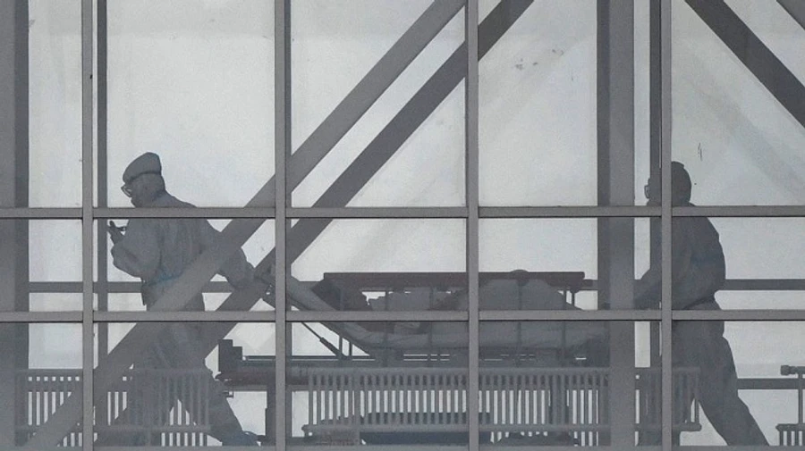 КНДР применяет быстрые меры для борьбы с COVID, в стране почти 300 тысяч новых случаев