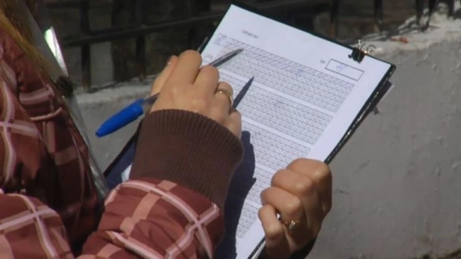 Опрос Зеленского оплатят меценаты - нардеп