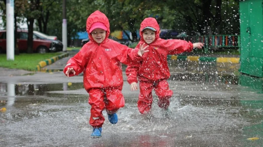 Погода в неділю: тепло та вогко