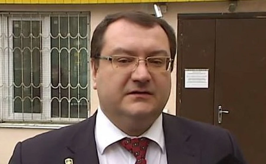 Адвокат задержанного ГРУшника Александрова покинул Украину