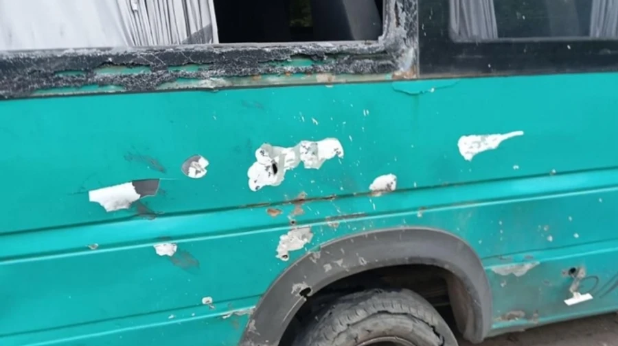 Росіяни атакували автобус на Дніпропетровщині, який їхав на евакуацію