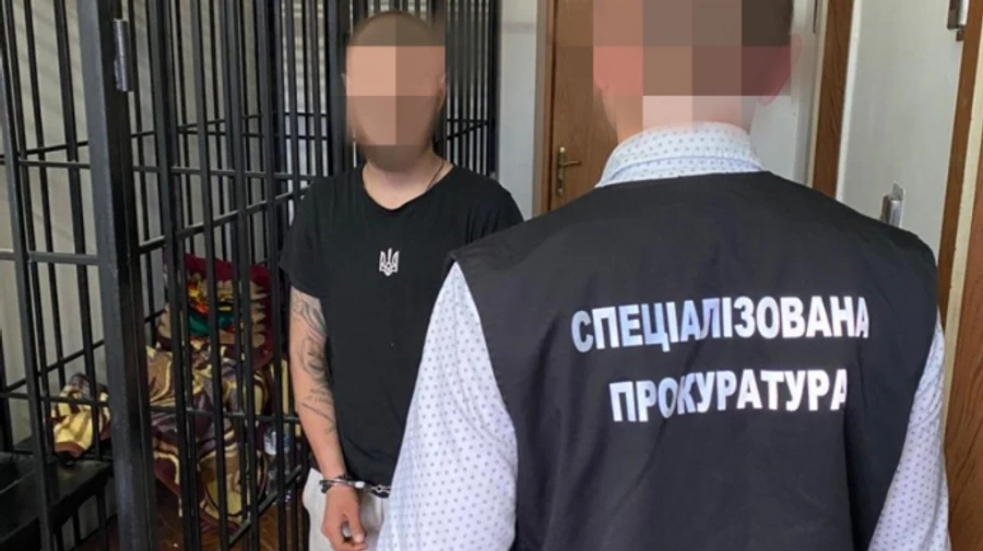 15 років тюрми отримав контрактник-дезертир, який коригував ракетні удари РФ