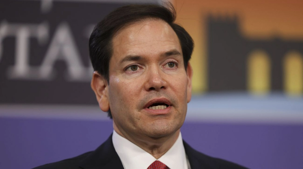 US Secretary of State Marco Rubio confirmed that peace talks regarding Ukraine have stalled. He stated that Washington is prepared to med...