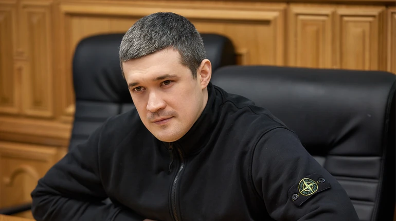 Увольнение со службы по указу президента будет иметь приоритет над контрактами – Федоров