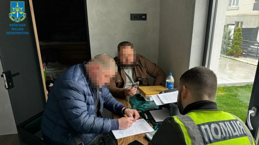 Правоохранители разоблачили главу ВЛК, который продавал мужчинам справки с вымышленными болезнями