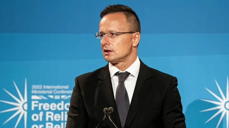 МЗС радить Брюсселю поцікавитись, чому Сійярто поширює в Азії брехню проти ЄС