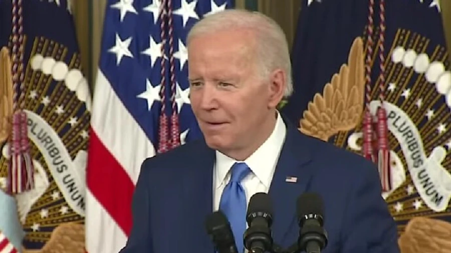 Байден планирует баллотироваться в президенты, но еще хочет посоветоваться с женой