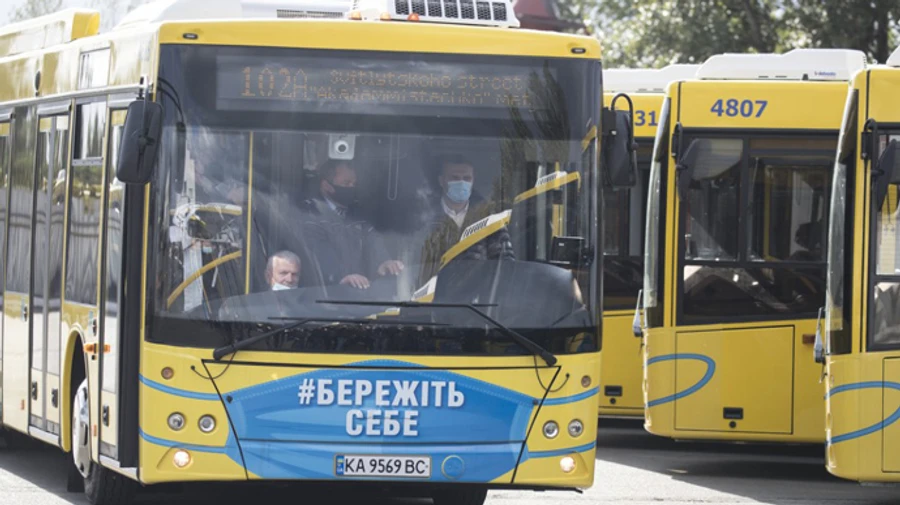 Во вторник столичный транспорт будет работать дольше из-за футбола