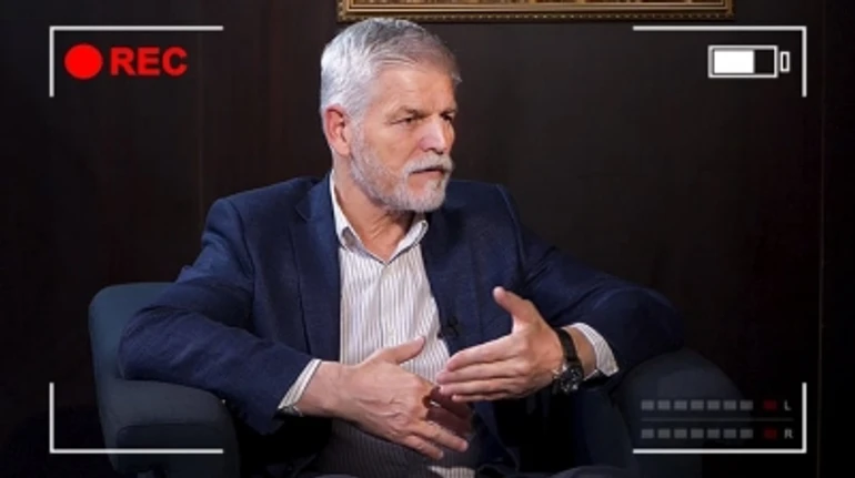 Czech president on guarantees for Ukraine, concessions and the risk of war with NATO