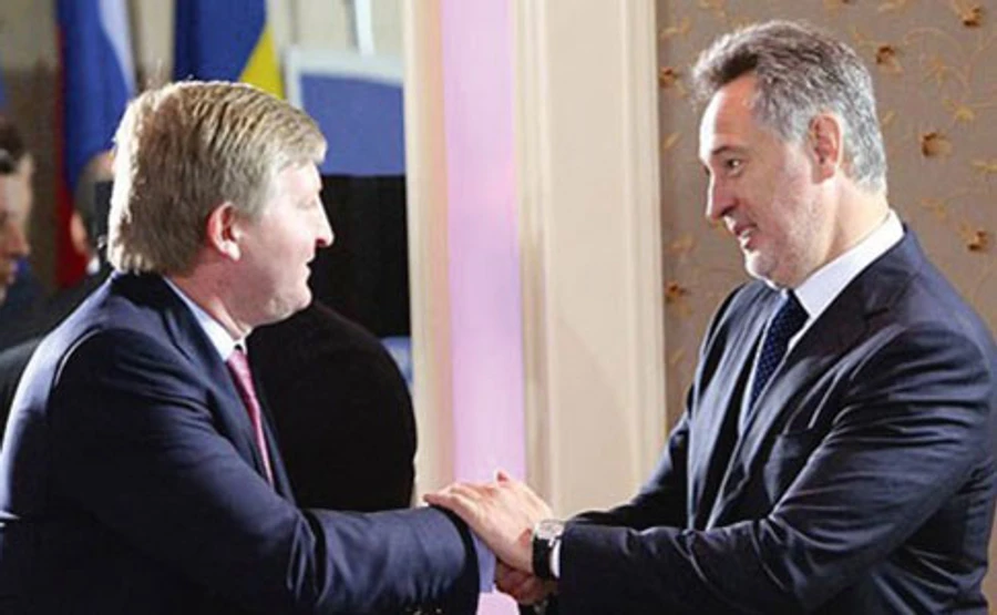 Опоблок може возз‘єднатися