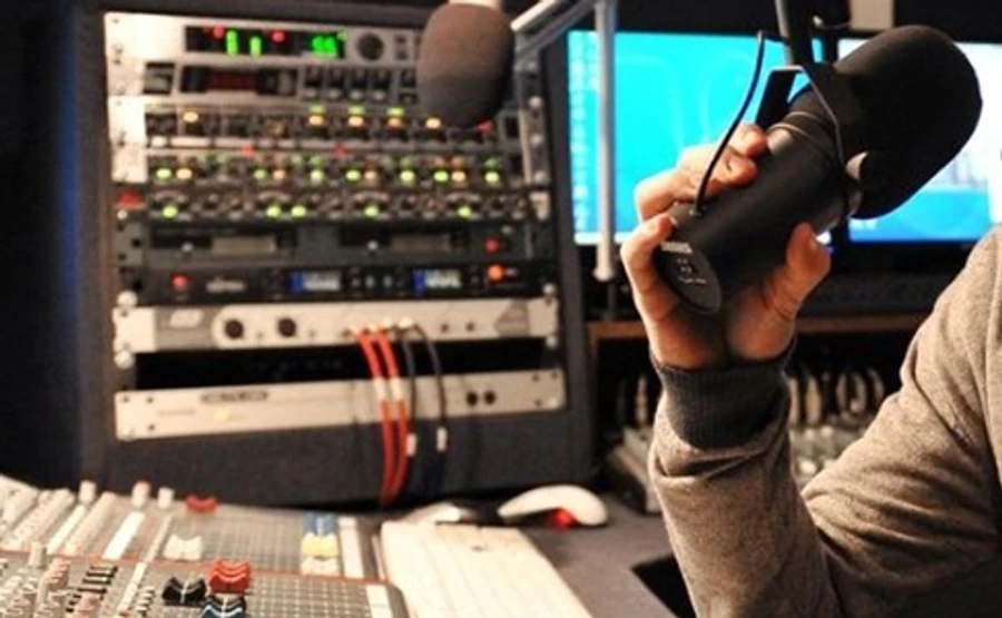 Украинское радио будет вещать на оккупированный Донбасс