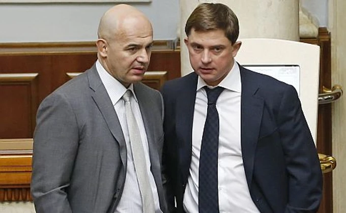 Онищенко: корупційні дії від імені Порошенка здійснює Кононенко