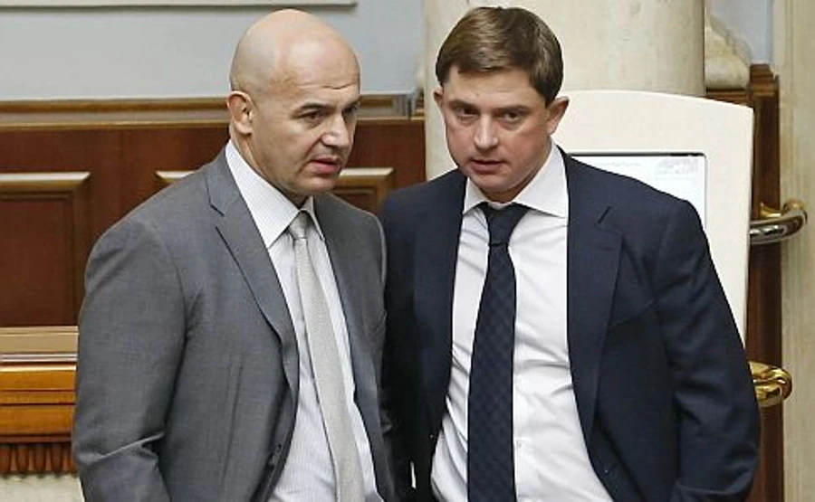 Онищенко: коррупцией от имени Порошенко занимается Кононенко