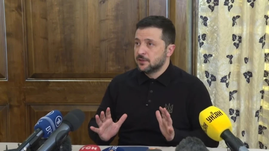 Zelenskyy: Russia to train 15 divisions for Belarus this year