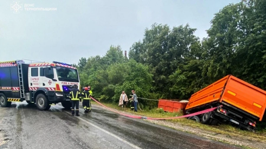 На Тернопільщині в ДТП загинули четверо людей
