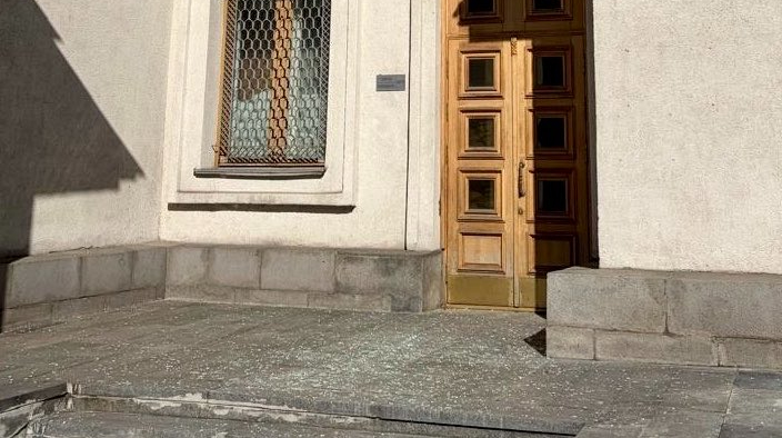Будівля МЗС зазнала пошкоджень вперше з часів другої світової війни