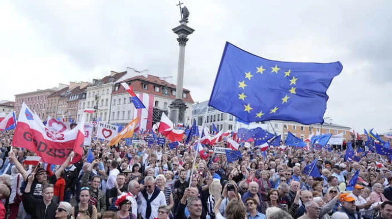 Дональд Туск набирает вес для страны. Неочевидные последствия польских евровыборов для ЕС и Украины