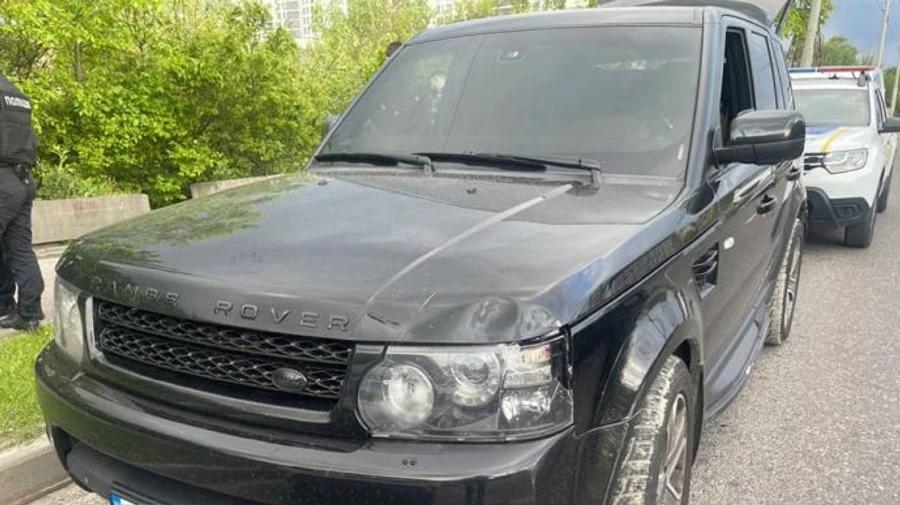 Во Львове вручили повестки любителям Лепса, которые агрессивно реагировали на замечания