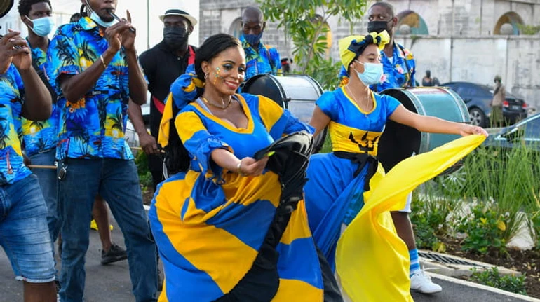 Уйти от королевы: как Барбадос уволил Елизавету II и что ждет британскую монархию