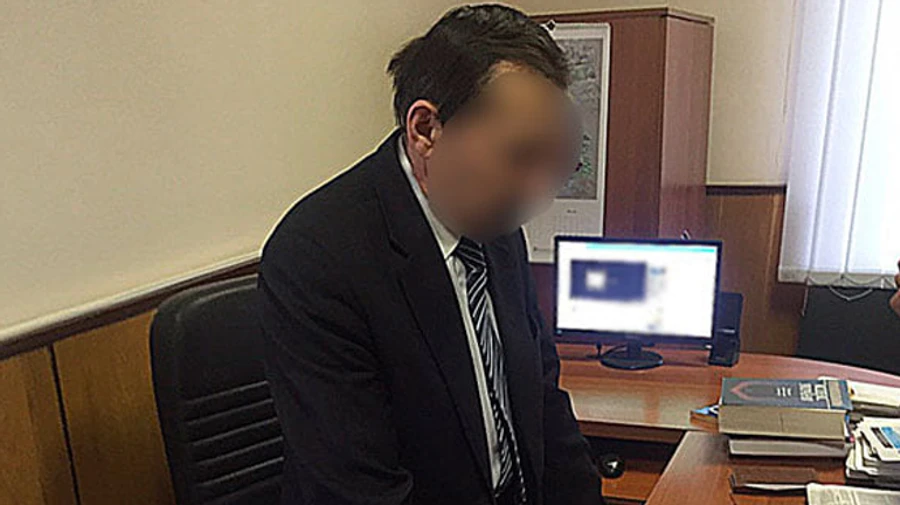 Бывший судья получил 6 лет тюрьмы за взятку в 2 тысячи долларов