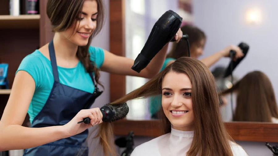 Кабмин впервые ослабил карантин: что заработает с 11 мая