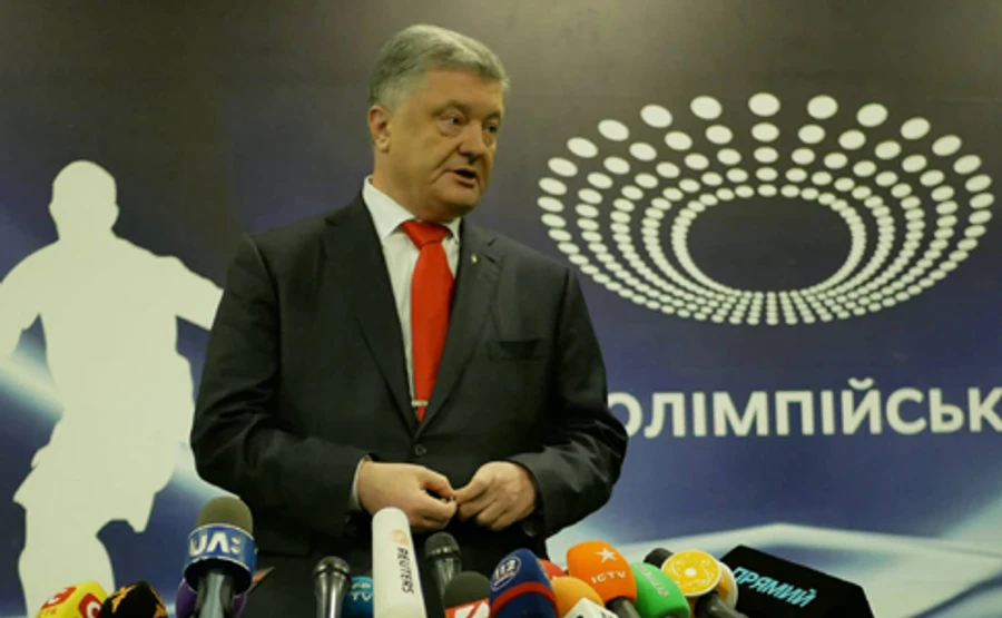 Порошенко готовий прийти на Олімпійський ще й 19 квітня: має умову