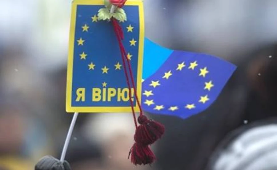 Курс на НАТО и ЕС: Рада сделала шаг к изменению Конституции