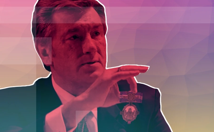 Хроніка 21 серпня. Регіонали єднаються з бютівцями, а Ющенко дарує медалі олігархам та кухарям