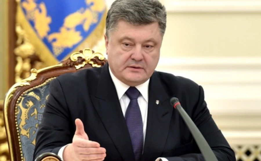 Порошенко: Приостановка договора о ЗСТ ударит по экономике, но мы готовы  к этому
